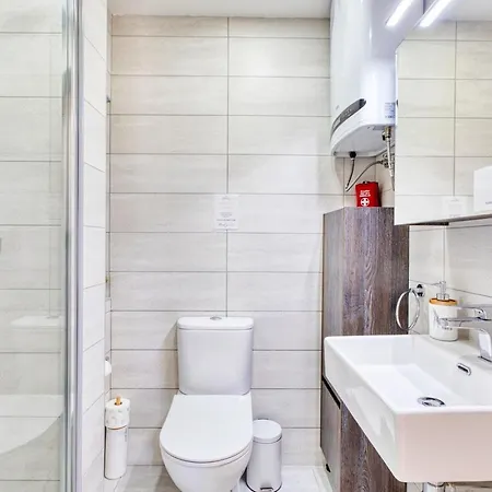 Apartamento Luxury - Families, Couples, And Solo Guests Only *