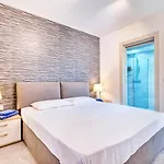 Luxury Swieqi - Adults 30 & Family Only Apartman