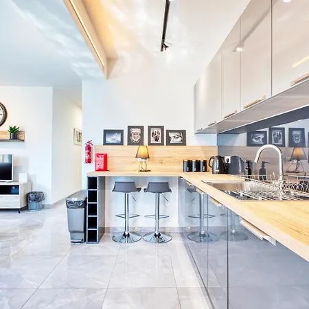 דירה Luxury - Families, Couples, And Solo Guests Only Is-Swieqi