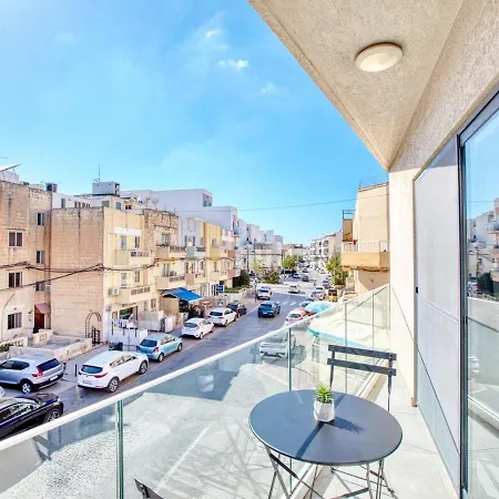 Apartman Luxury Swieqi - Adults 30 & Family Only