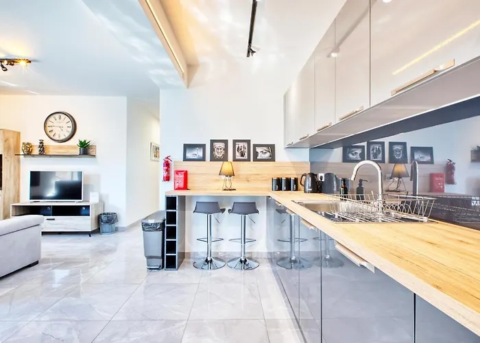 Daire Luxury Apt Swieqi - Adults And Families Only Is-Swieqi