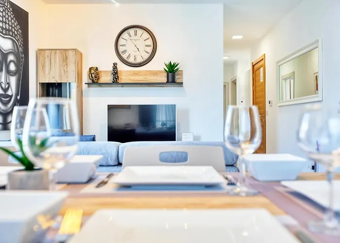 Luxury Apt Swieqi - Adults And Families Only *