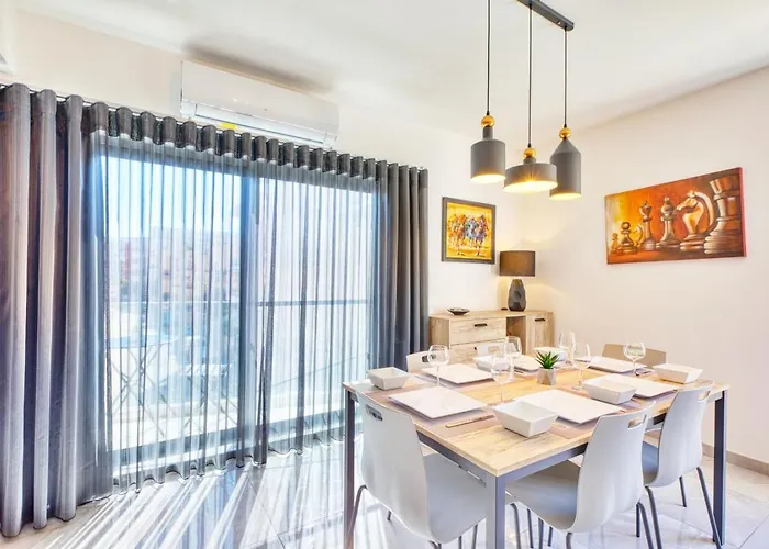 Luxury Apt Swieqi - Adults And Families Only *